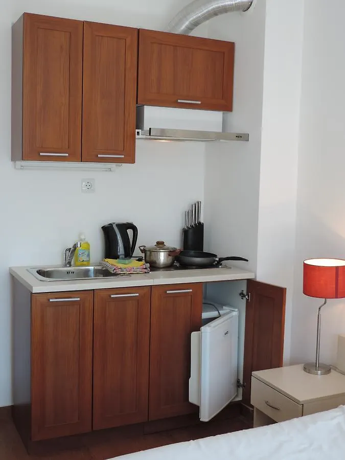 Gondola Apartments & Suites Bansko 0*,